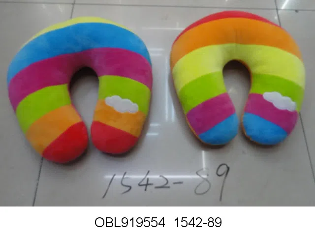 毛绒彩虹U形枕 2色混装_OBL919554